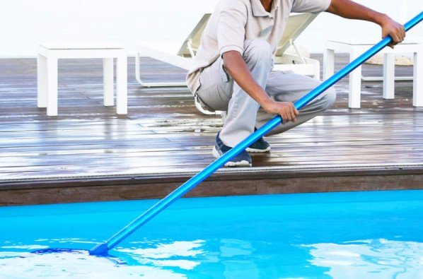pool cleaning
